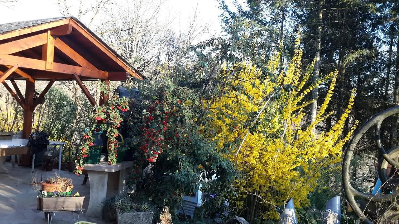 Nocleg ze śniadaniem Bed and Breakfast Le Casino Florentin-la-Capelle